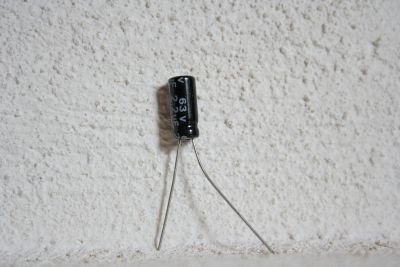 2,2µF/63V radial